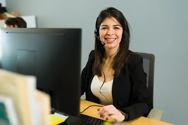 Recepcionista profesional de oficina virtual en Guatemala